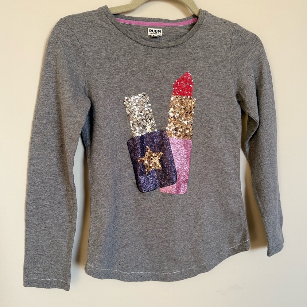 RUUM Girls Sequin Lipstick Long Sleeve Top | L (12)